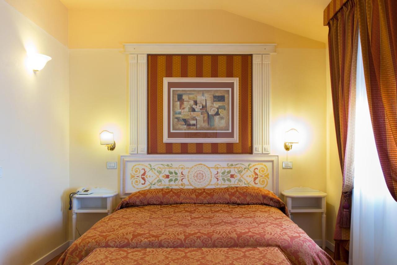 Hotel Tuder トーディ エクステリア 写真